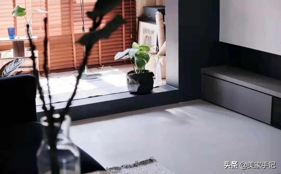 江苏夫妻家中的精致场面：坚持不铺地板不铺砖，完工反而实用高级