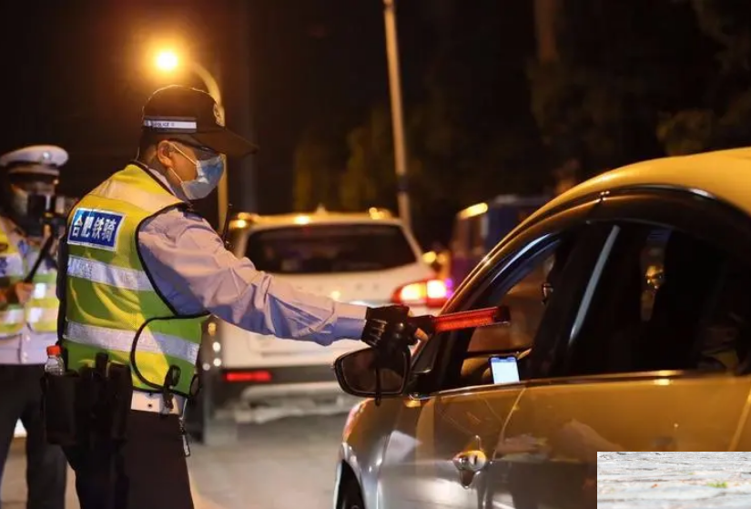 喝完酒多长时间可以开车？交警再说一次，满足这个时间就可以