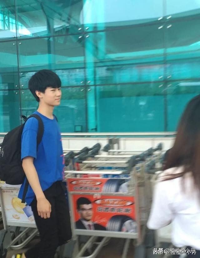 当初被十八楼遗弃的少年张真源，他的坚持和不甘一步步走到了今天