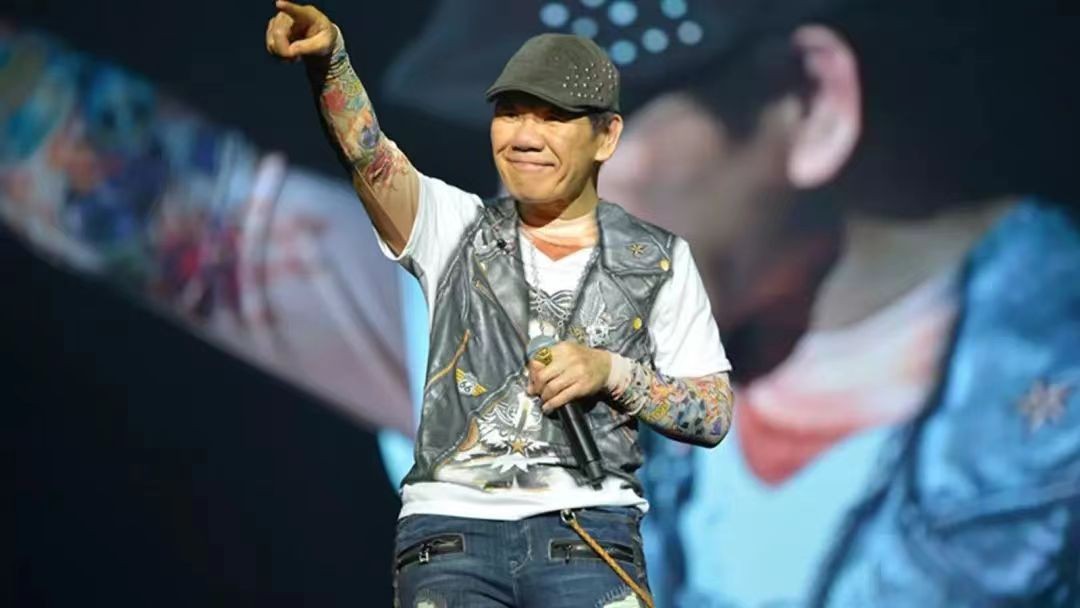 “偷偷过气”的7位歌手，有人靠浪姐翻红，有人从商身家上亿