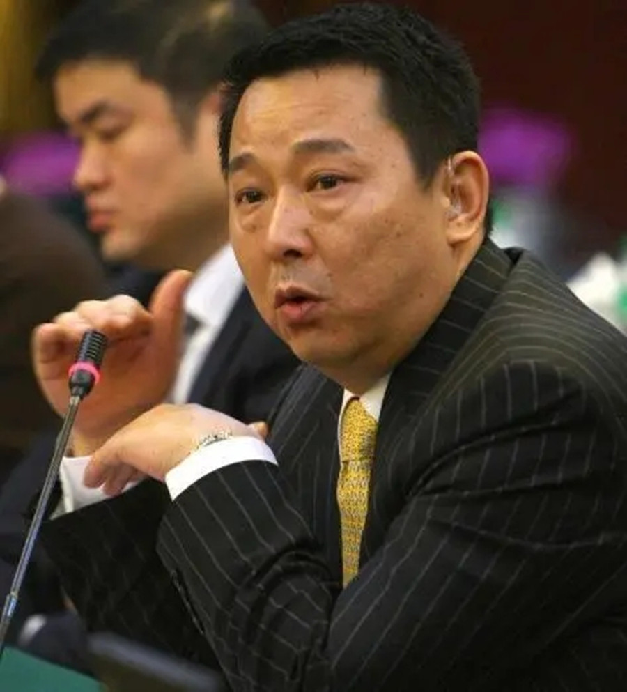辽阳首富袁宝璟：白手起家却误入歧途，为求免死，捐给国家495亿