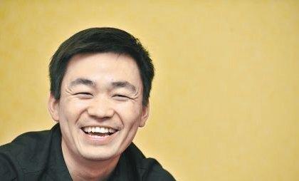 王宝强应该开个艺德培训班，能让明星塌方的“雷”他都完美化解过