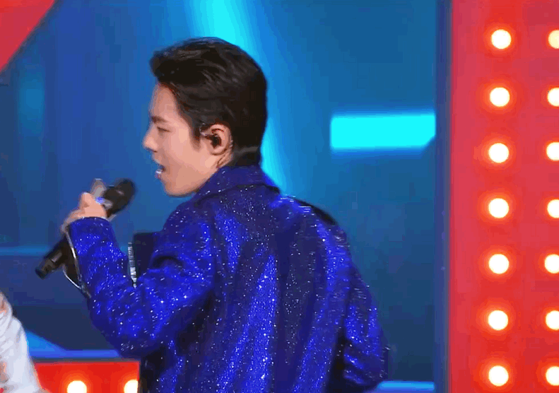 我看到了这个世界上最好看的人