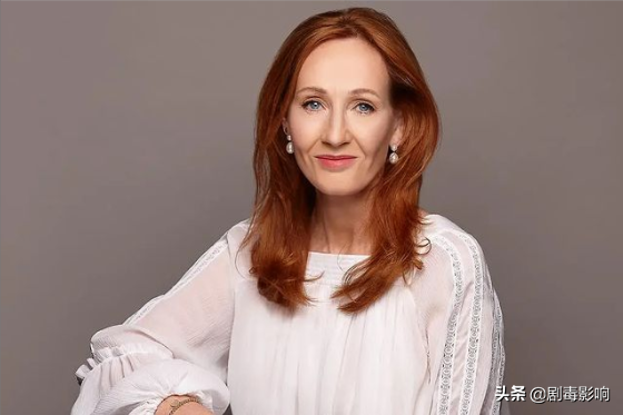 《哈利·波特20周年》：每一帧都是情怀，却成了2022开年最大闹剧