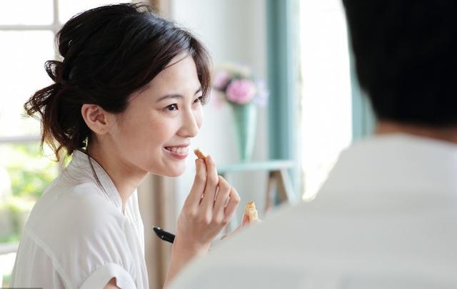 城府深的女人，除了看上去“老实”之外，大都有这三个共性