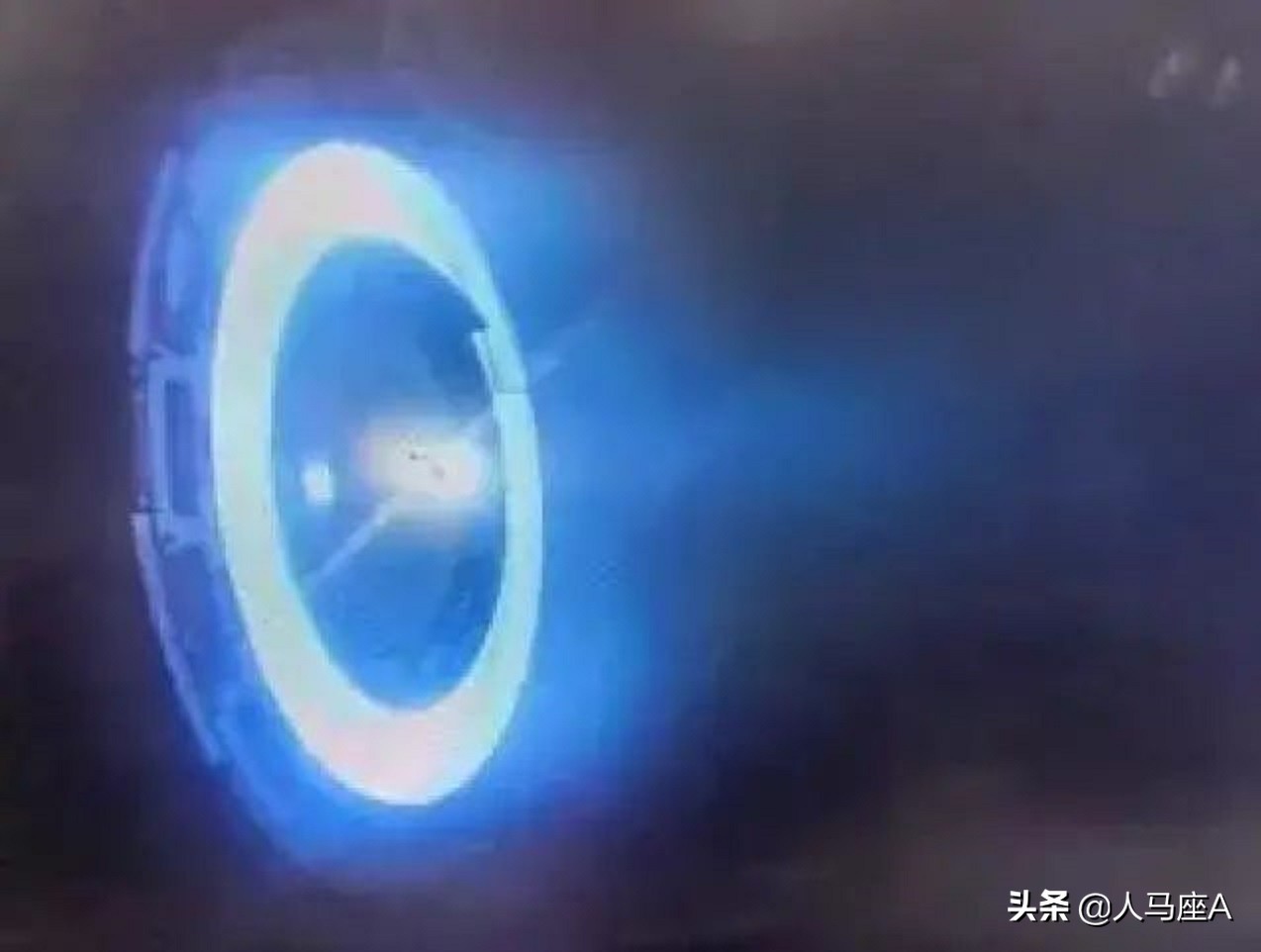 �ҹ���ǿ�����������࣬����4.6N�ٲ���һƿˮ��Ϊ��������������