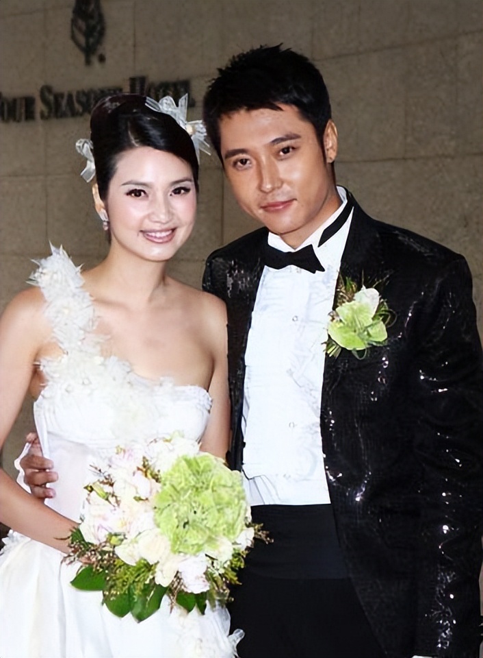 8位嫁到内地的女港星，有的连生三胎幸福美满，有的被婆婆嫌弃