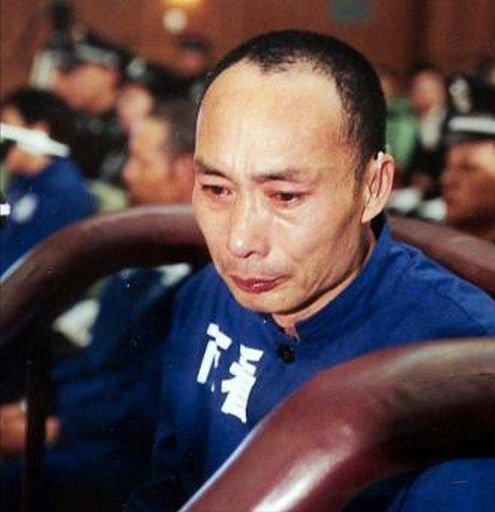2001年，河北男子引爆宿舍楼致146人遭殃，被捕后：早想炸死他们