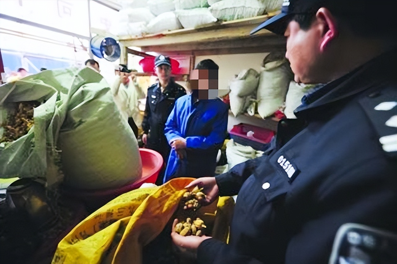 2015年四川小伙参军尿检呈阳性，后了一句话，牵出一桩食品大案