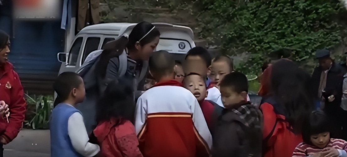 2013年，四川老太摔倒讹小孩，发毒誓证明没有撒谎，结果惨遭打脸