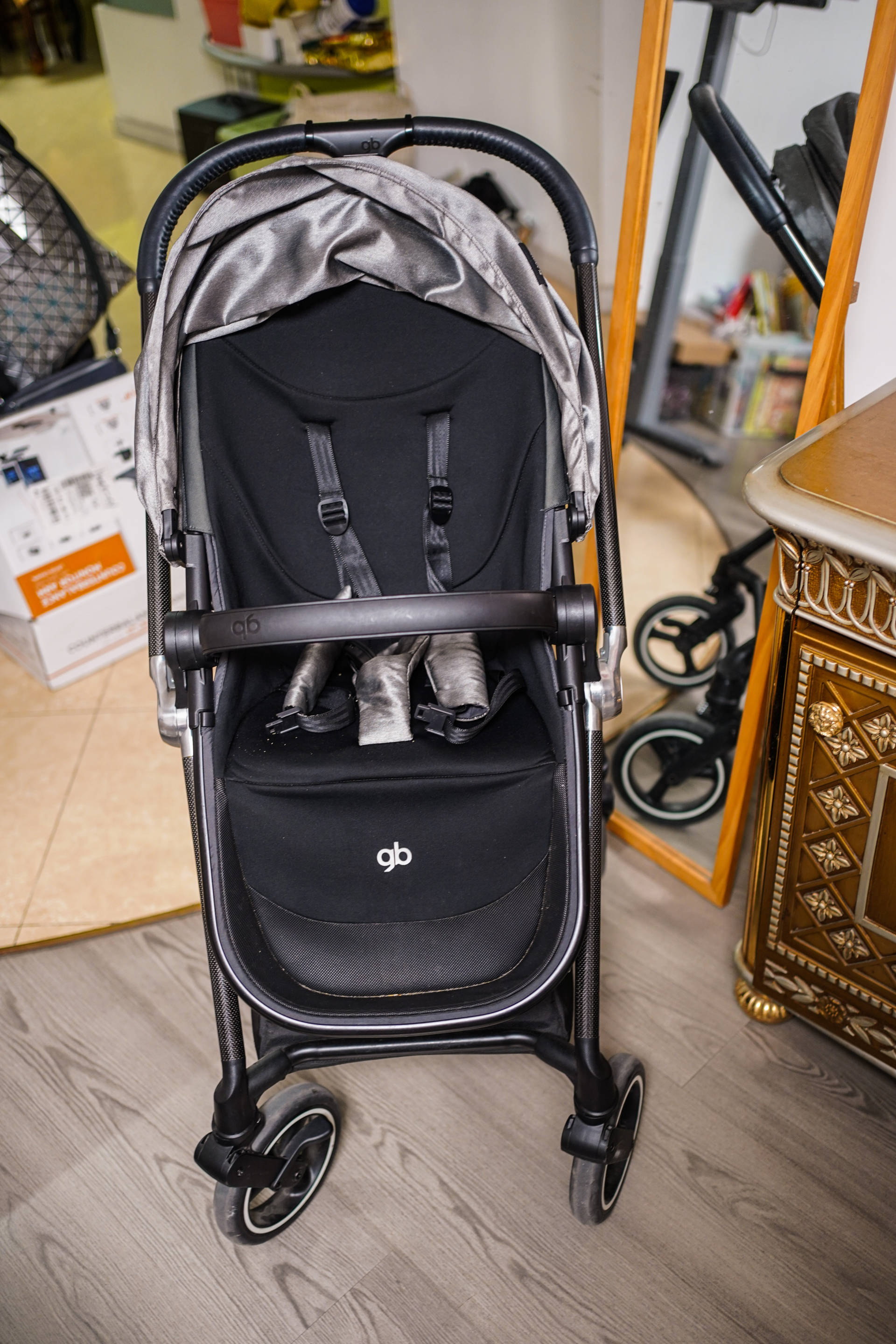 一年买齐中日欧三辆高端款,用亲自花的冤枉钱教你怎么选婴儿车