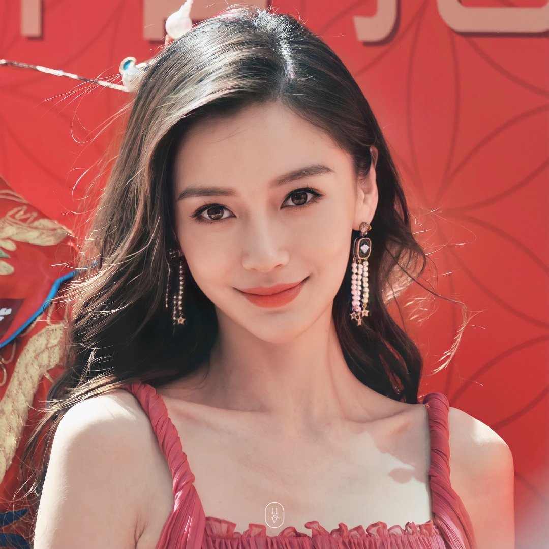 8位女星模仿赫本：杨幂青涩，赵丽颖可爱， 唯独她最神似