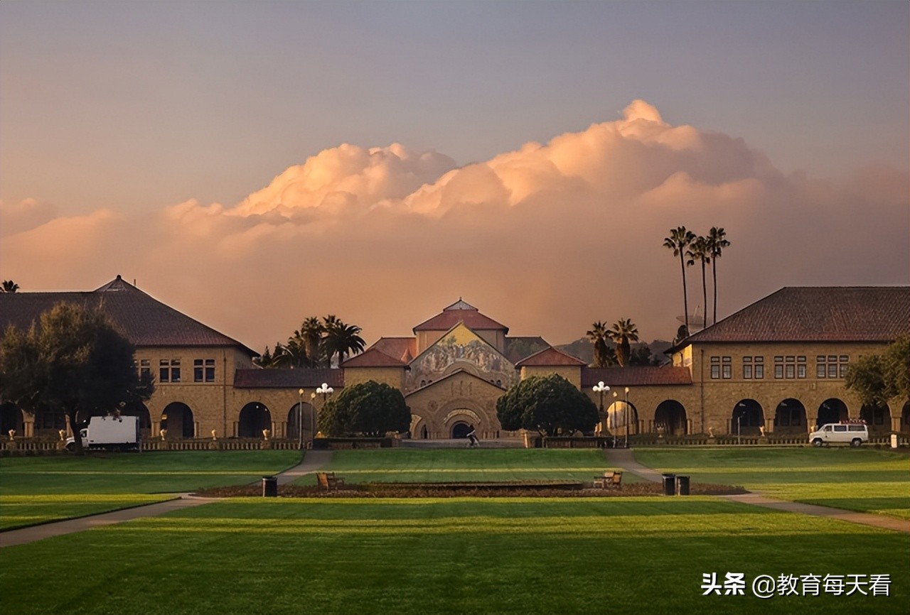 2022年世界大学排名新鲜出炉，斯坦福只排第三，第一花落谁家？