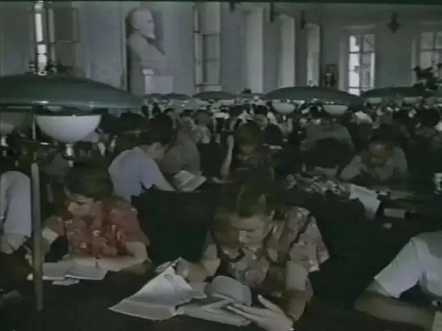 世界电影（0132）苏联电影《水银湖上的魔影》（1956）剧照欣赏