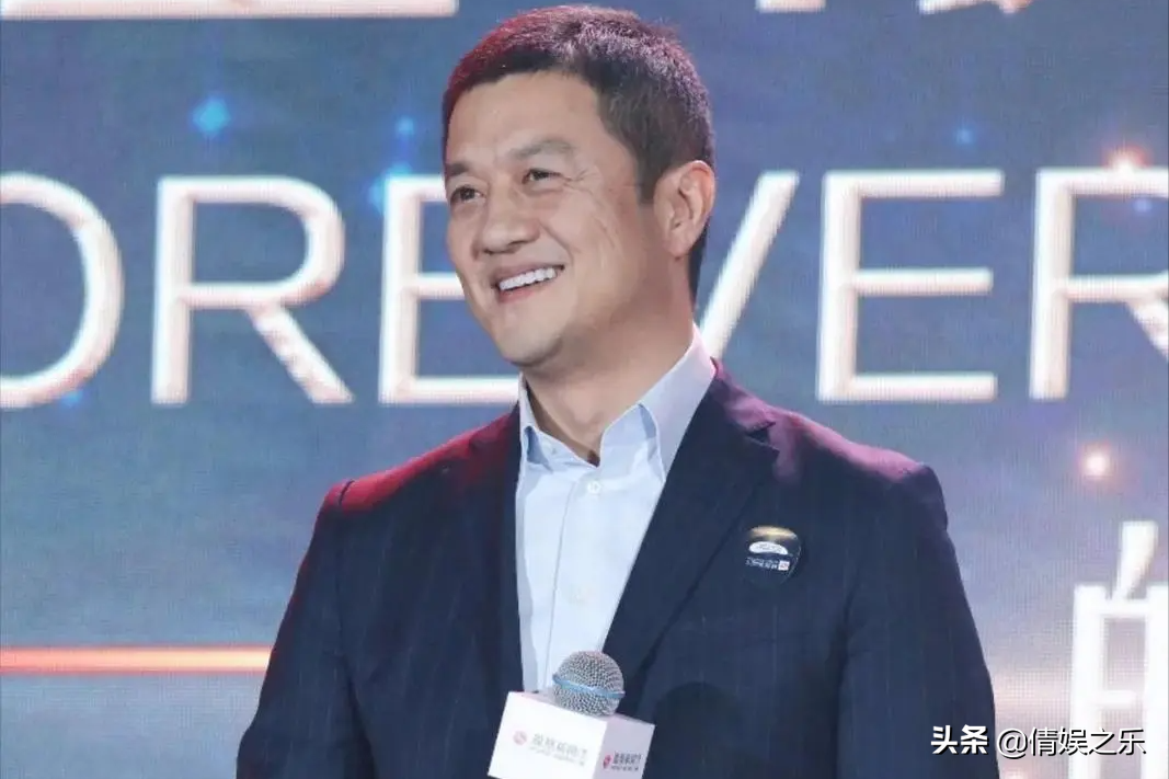 又吃了没文化的亏？他称网红为“老师”遭抵制，李亚鹏的回应亮了