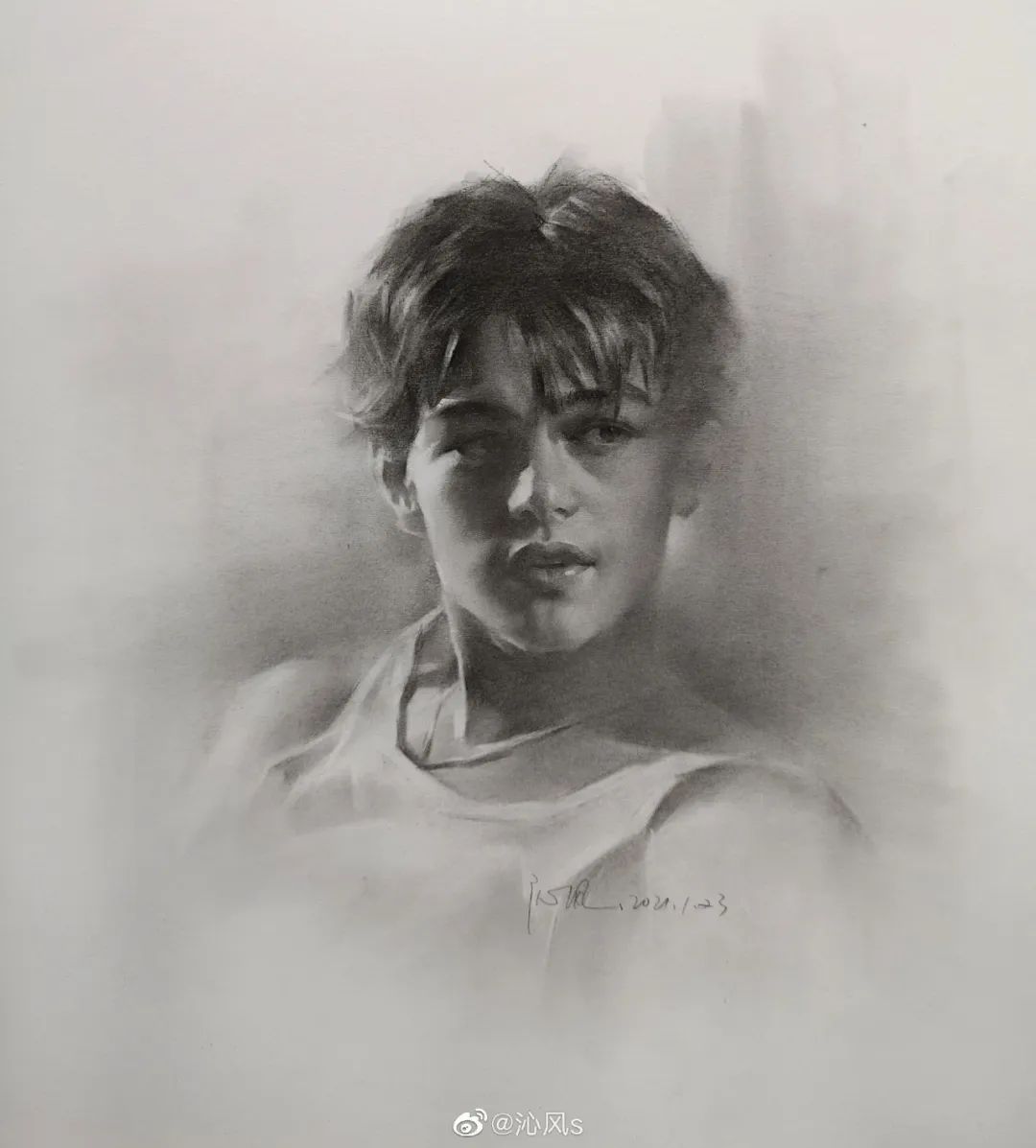 画皮画骨难画魂，她用木炭把明星画活了，王一博鞠婧祎眼神看醉了