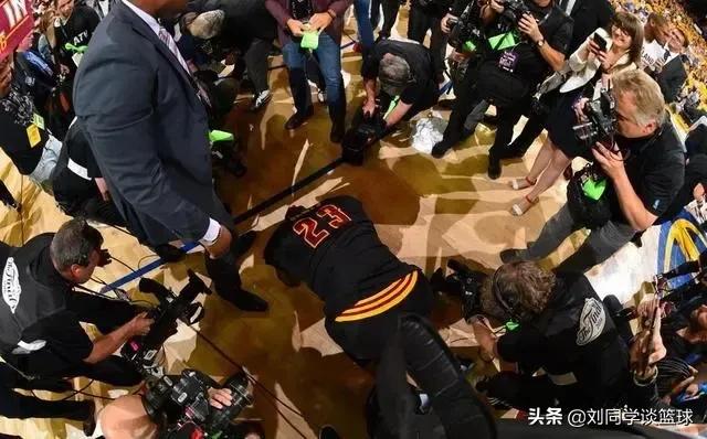 NBA总决赛骑士vs勇士1(经典回顾，2016总决赛骑士vs勇士的抢七大战)