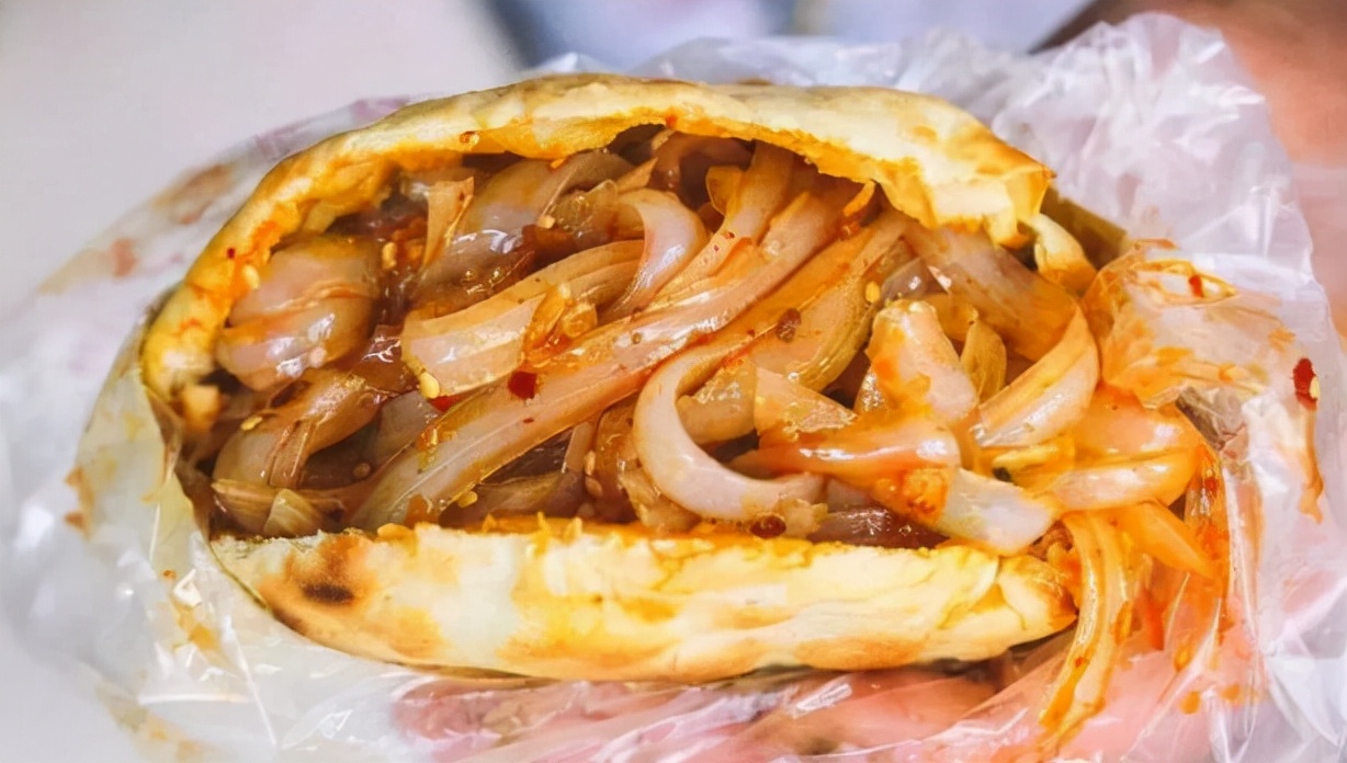 四川南充最有名的八大特色美食，锅盔灌凉粉上榜，很多人遇到必吃