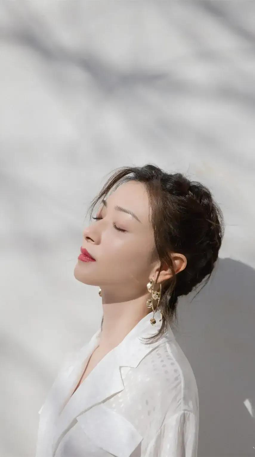 大器晚成——万茜