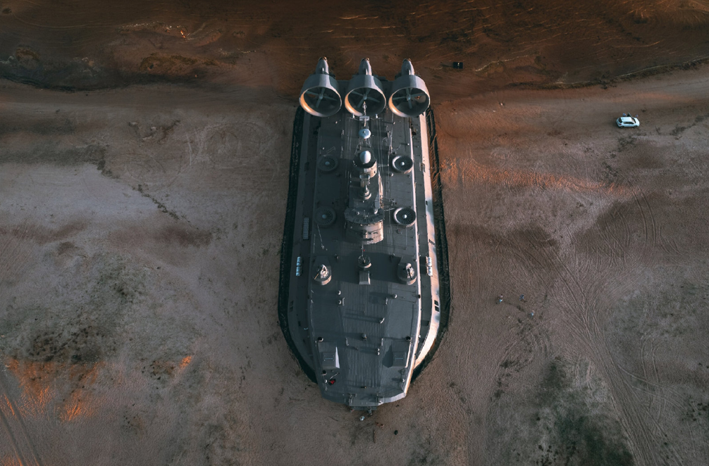 �纣��½�����������й���һ���Բ���Ұţ���ع⣬����3��̹��