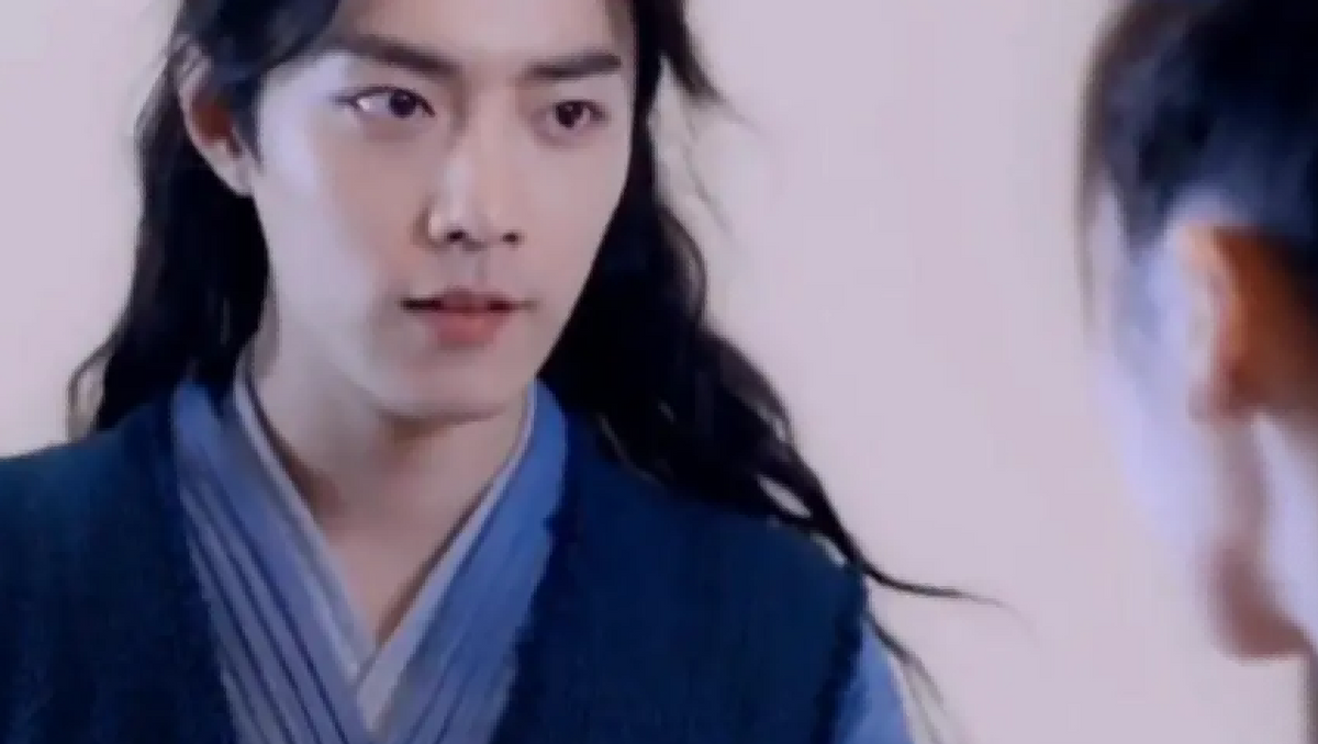 同为是“泡面头”，把张一山、肖战和张国荣放一起，差距就出来了