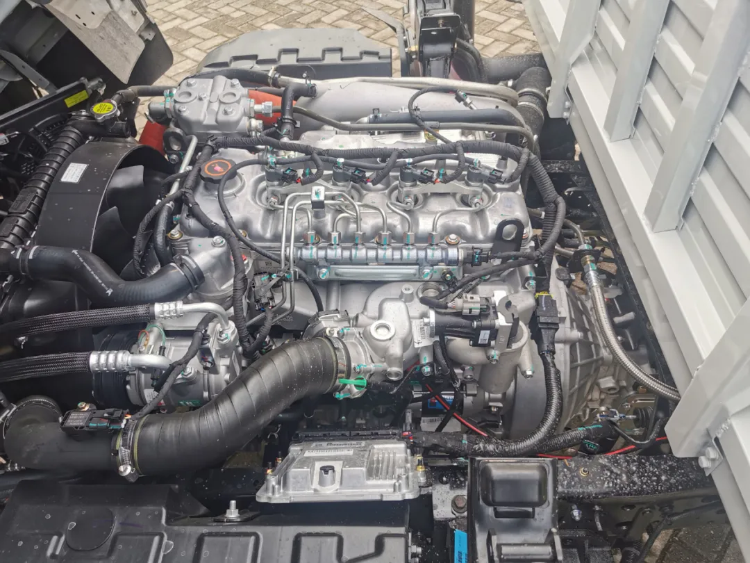 ����ȫ��һ���ڱ�2.5L���������ˣ��Ϲ����ƣ�����������Щ���㣿