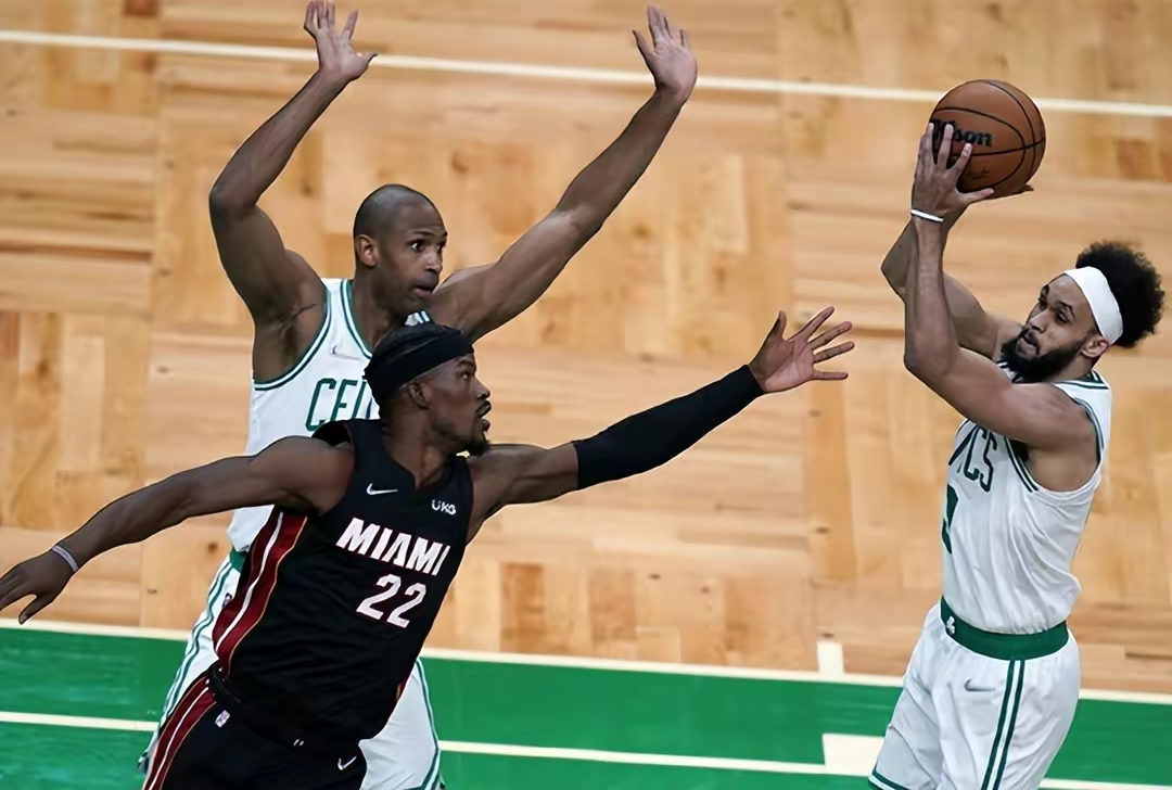 nba东部竞争为什么一直弱(怪异至极的东部决赛，甚至让人怀疑联盟真的在操控比赛)