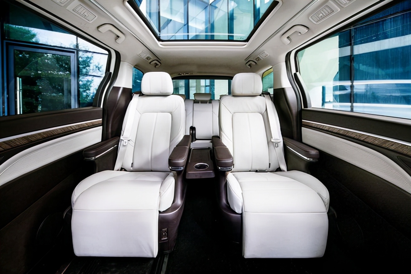 廣汽傳祺暖心承諾，M8福祉版下訂一個(gè)月交車