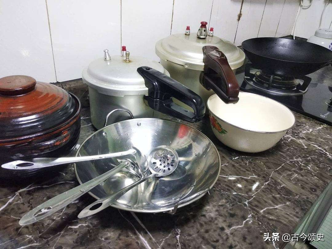 高考状元张晓勇：接近满分考进清华，毕业后却选择回乡当保安