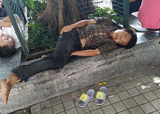 “三和大神”：每天混日结，为了口吃的，有人甚至会卖身份证