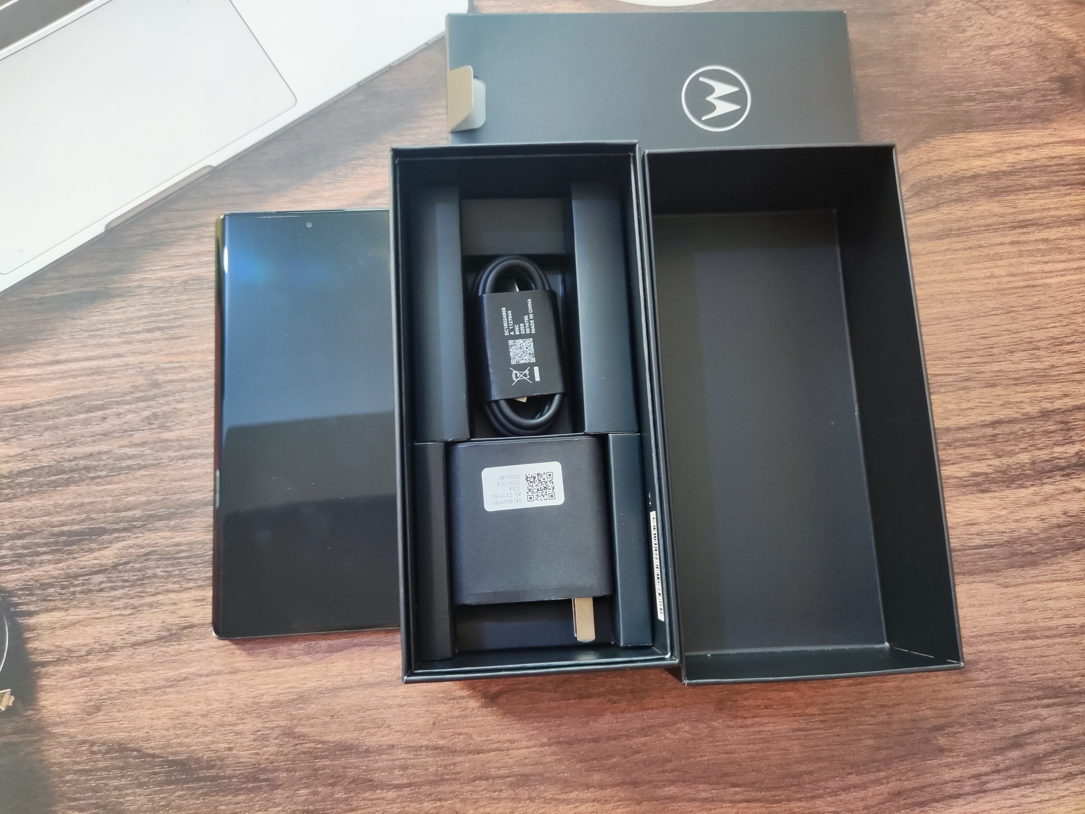 Motorola X30Pro体验，两亿像素真有那么强大？