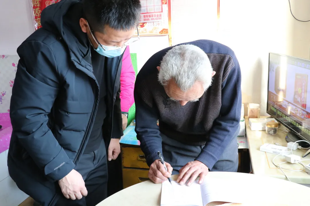 「我为群众办实事」寒冬走访脱贫户 诚挚慰问暖人心