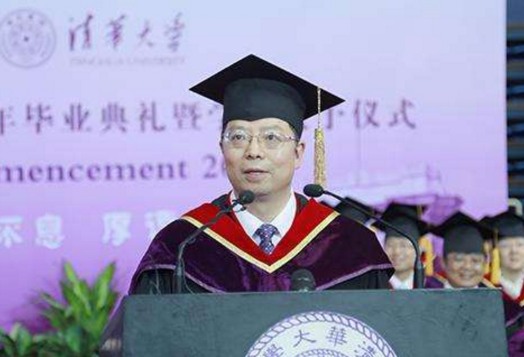 多位高校教授晒工资单，“1.5万”让网友为其打抱不平，实属不高