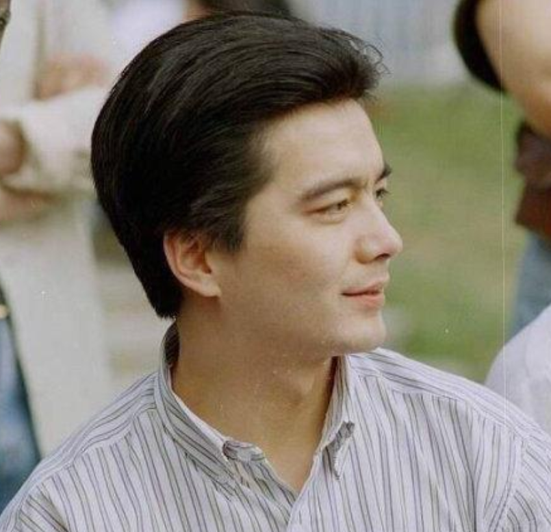 年龄不是问题！这些娱乐圈“老男人”，为何妻子越换越年轻？