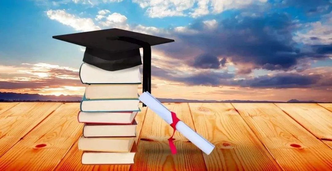 成人学历提升为什么选择网络教育呢？