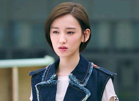 古装VS现代堪称“换头”！多演点古装戏吧，我能磕一辈子