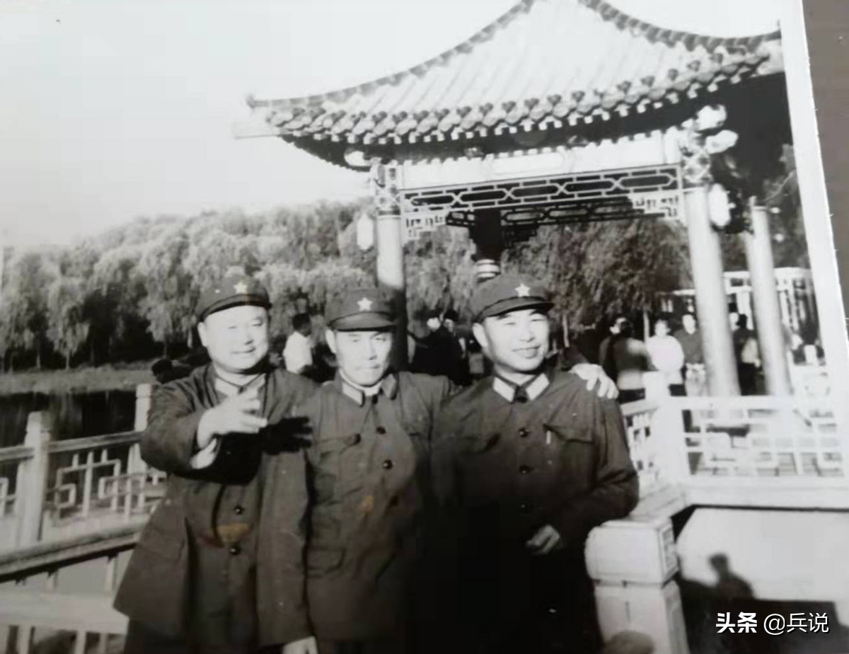 师参谋长“衣锦还乡”，拒绝特殊待遇，不参加宴请，不收特产