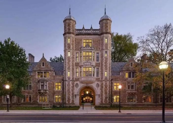 长居美国大学排行榜前十，杜克大学究竟有多强，保录取能进吗？