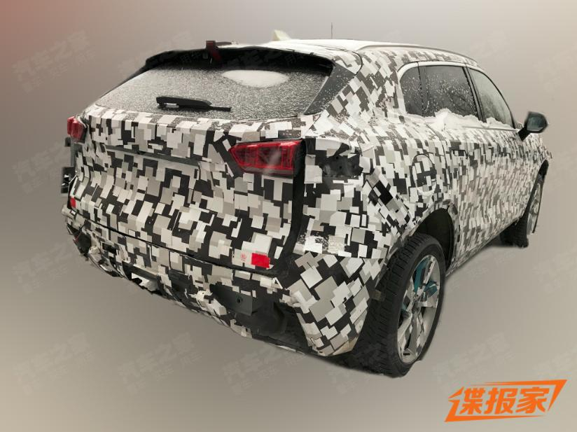 奔驰EQS SUV国内路试谍照曝光；全新福特Bronco Raptor官图发布