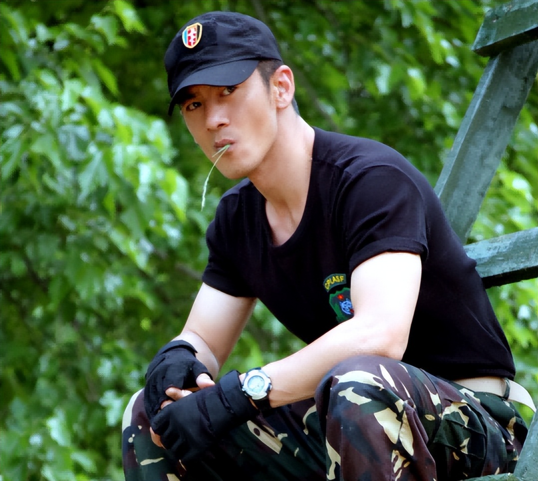 颜值不高别挑战“泡面头”，这8位男星告诉你，啥叫泡面头也好看