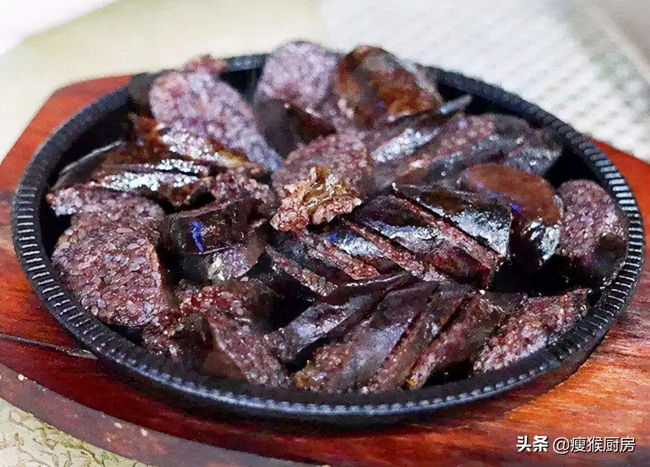 广西人爱吃的7种“奇葩美食”，吃过4种以上的，我敬你是条汉子