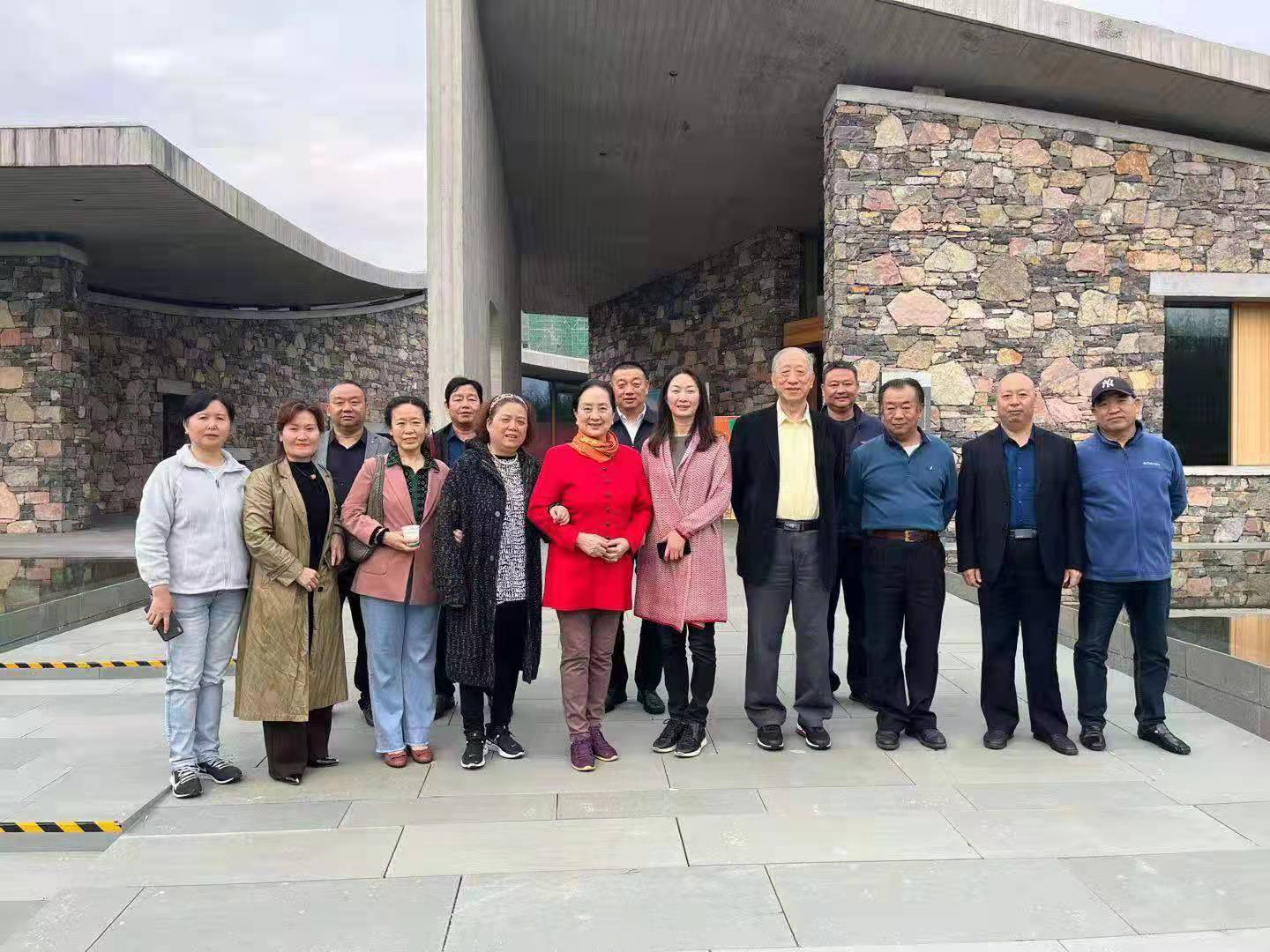 淄博有個滿滿正能量微信群——成立一年多，好事做了一樁又一樁