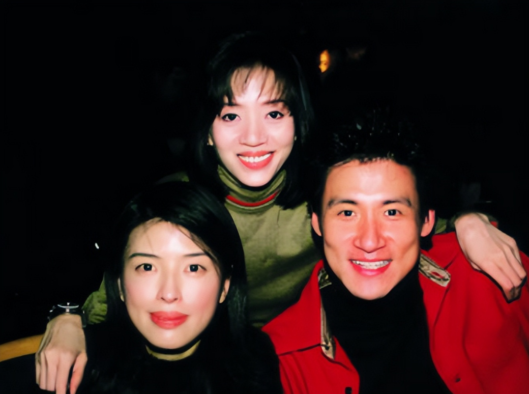 娶“洁癖女”罗美薇，生下两个女儿，张学友的生活幸福吗