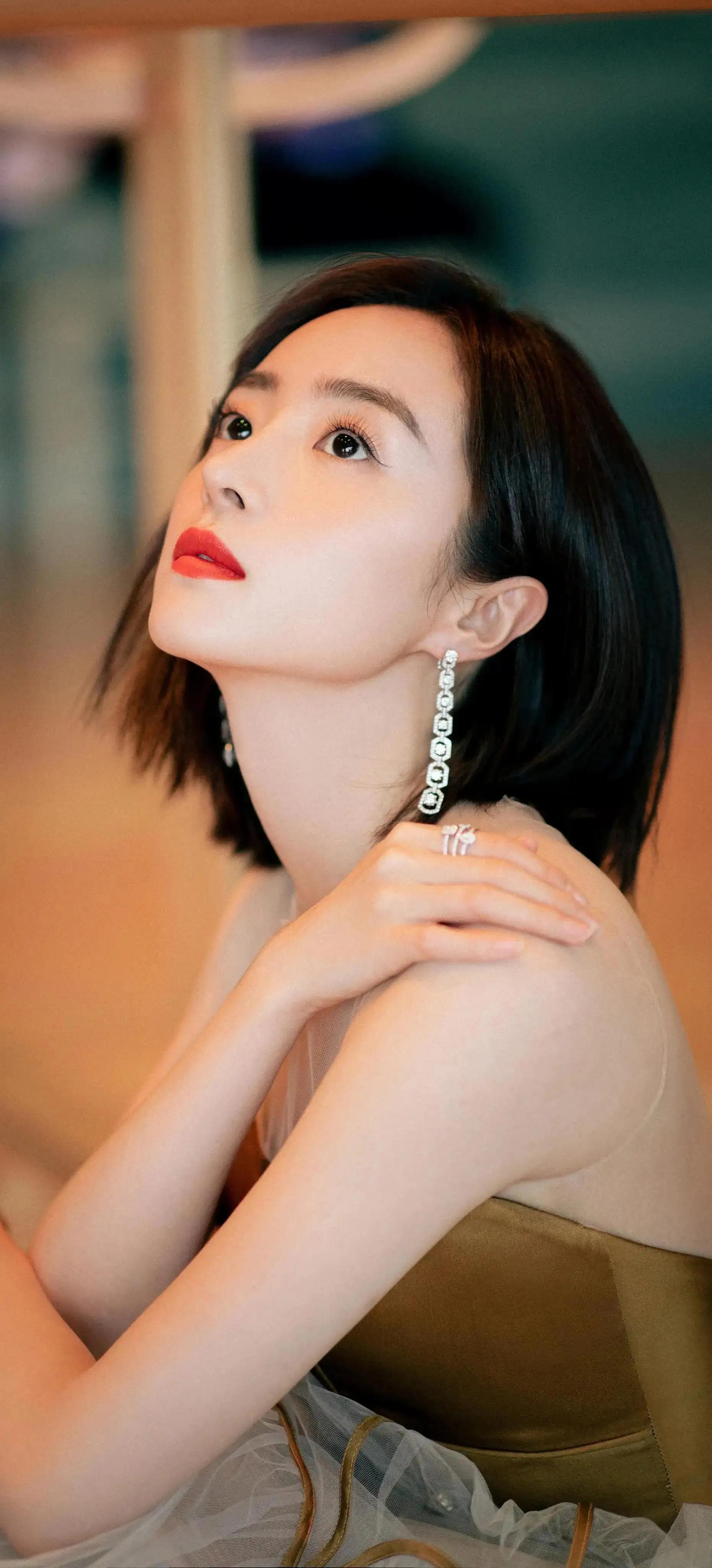 胡冰卿绝美照片