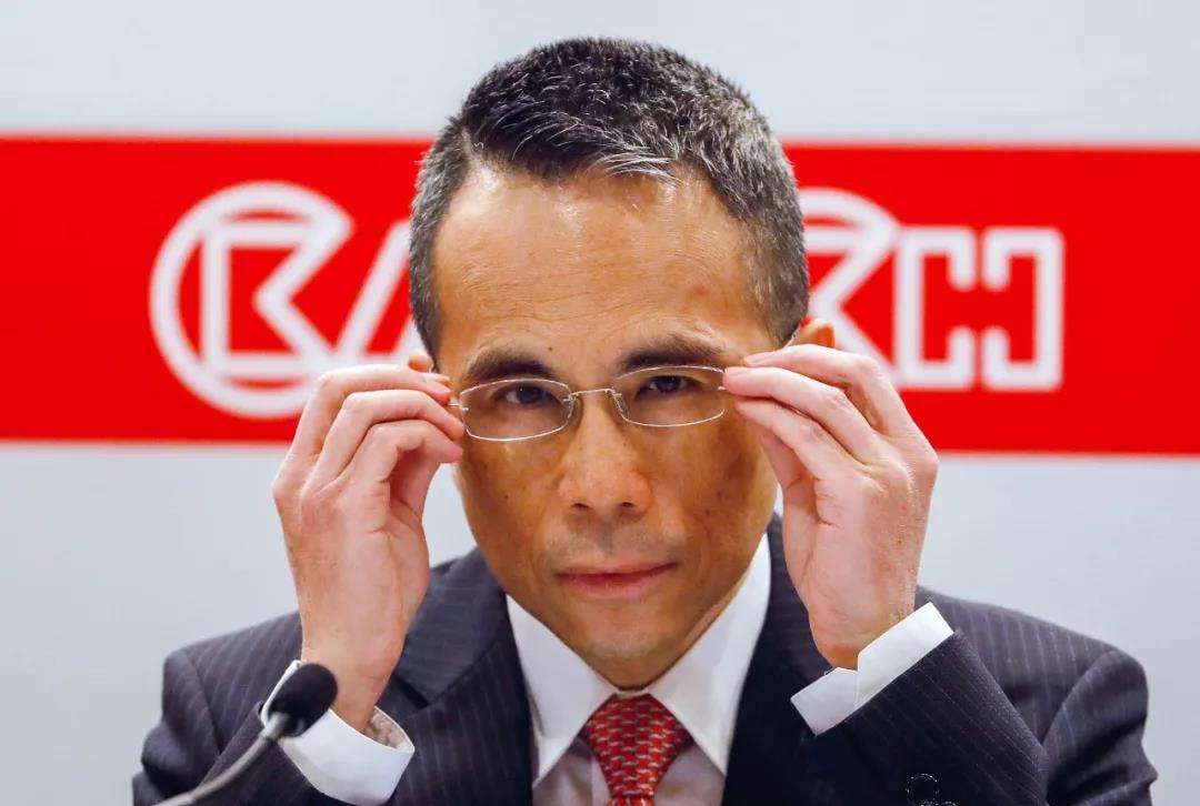 坐拥几千亿资产，净负债率却为零！中国真正的地产首富花落谁家？