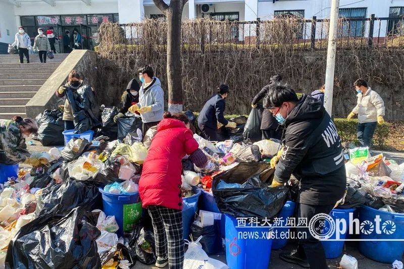 西安学霸“封校作息表”曝光，密密麻麻，排到凌晨！网友：佩服