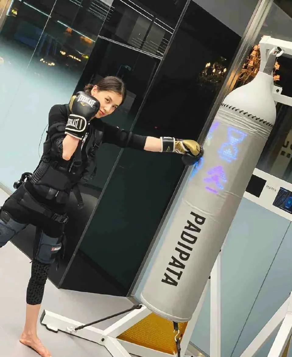 赵雅芝、陈数、殷桃等一众大龄女星，如何保持身材，做法值得学习