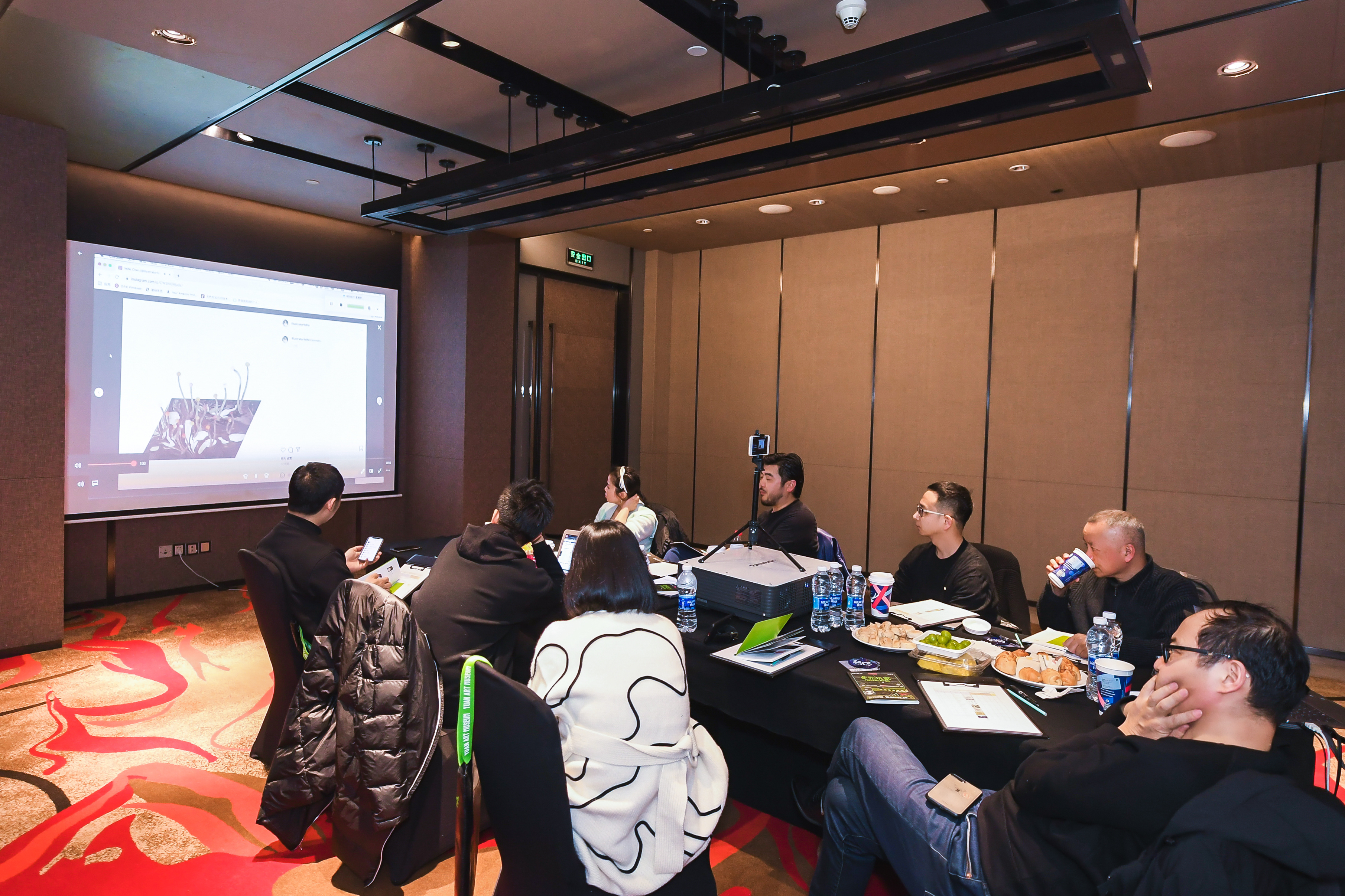 2021 iArt青年艺术计划“多元玩家”重庆开幕