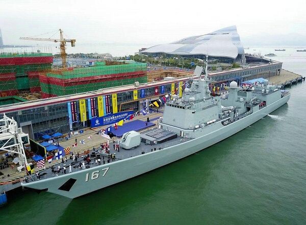 С������ʱ�����052B�人�������¯��δ��ҡ��һ��Զ������