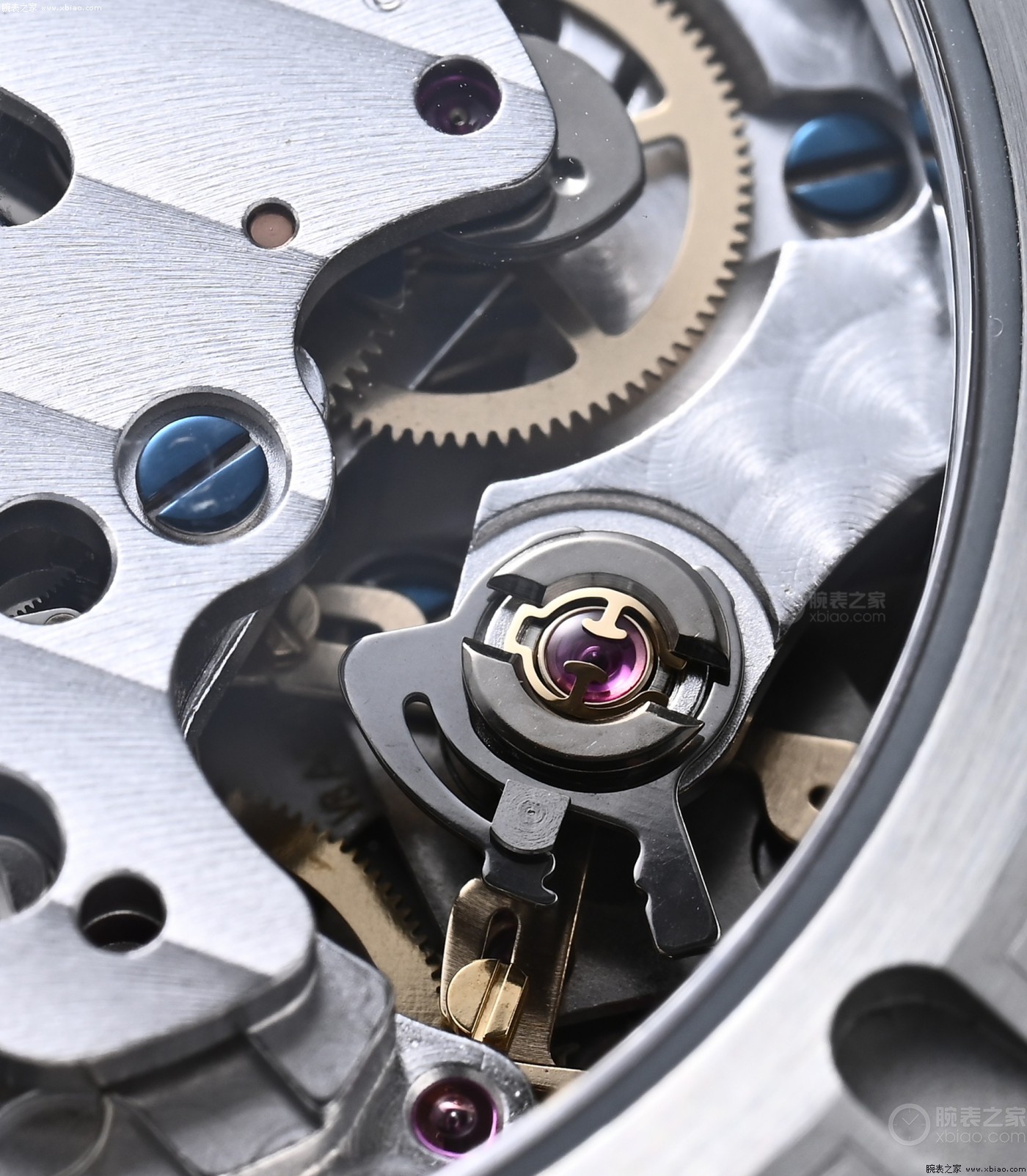 浪琴的“小众精品”，3万多，很值很“硬核”